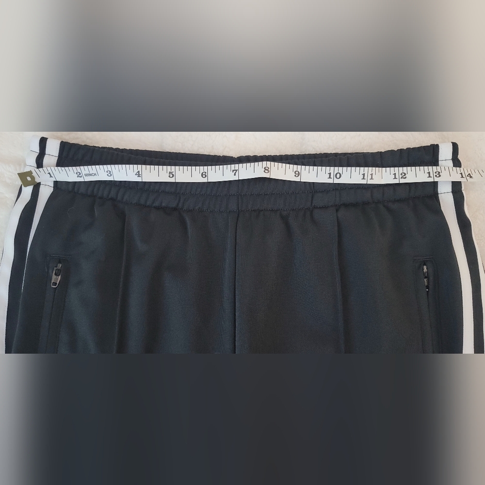 *BNWOT* Adidas Adicolor Classics Firebird Track Pants - Picture 3 of 7